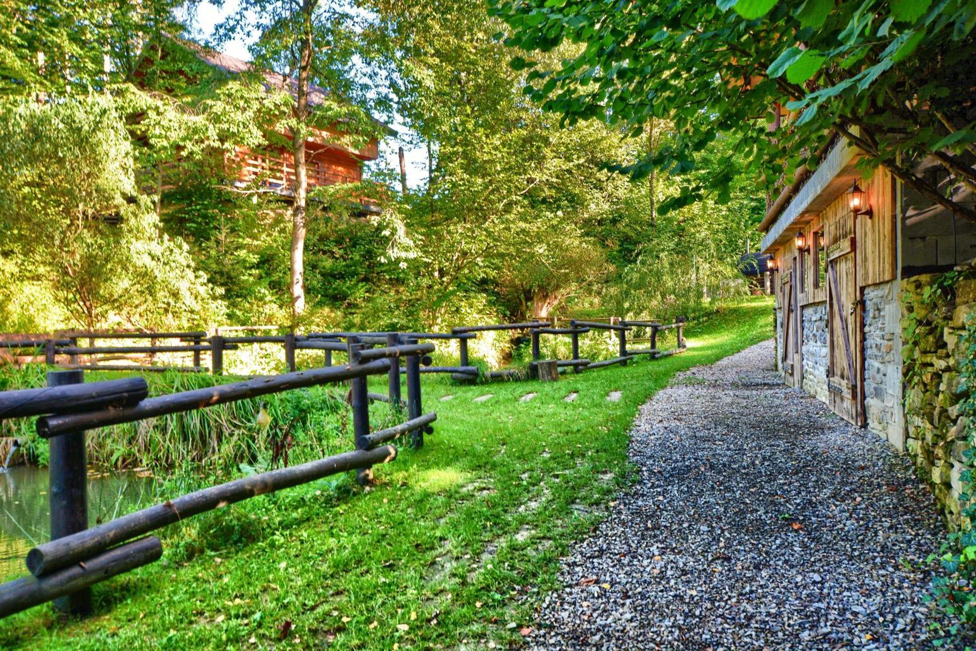 Osada Sroczy Jar Villa Rozpucie Eksteriør bilde